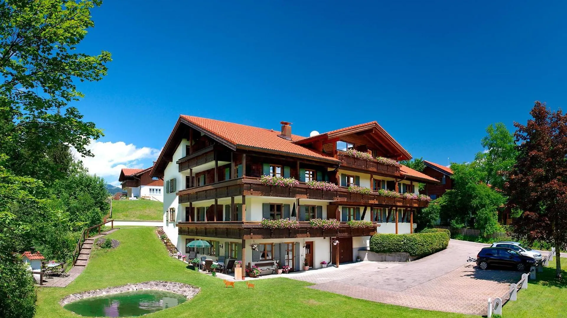 6 Smarte Familienhotels nahe Kath.Pfarramt Oberstdorf