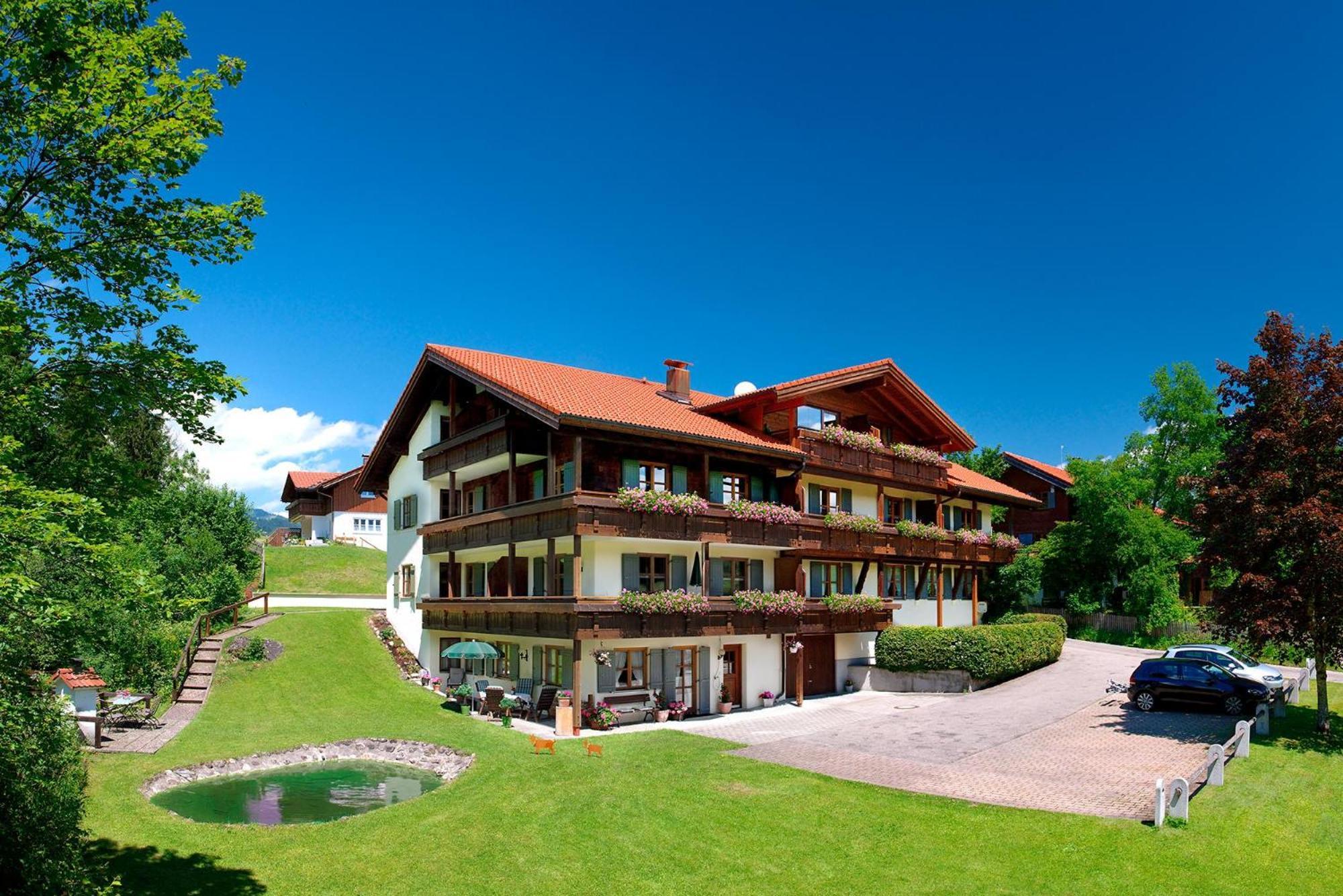 6 Smarte Familienhotels nahe Kath.Pfarramt Oberstdorf